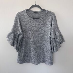 Ces Femme Grey Flutter Sleeve Detial Soft Top EUC